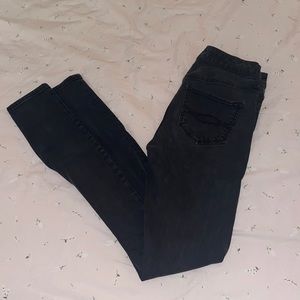 black skinny jeans